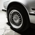Какие размеры шин и разболтовка на BMW E34 Параметры дисков и шин для данной версии