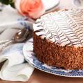 Beau gâteau Esterhazy : recettes avec photos des plus grands pâtissiers Esterhazy au praliné aux noix
